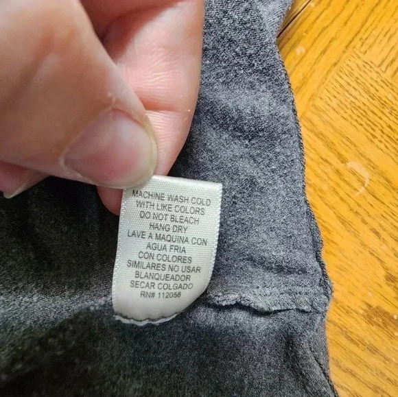 ZENANA PREMIUM CHARCOAL GRAY V-NECK LONG T-SHIRT PLUS SIZE 2X - Picture 8 of 10